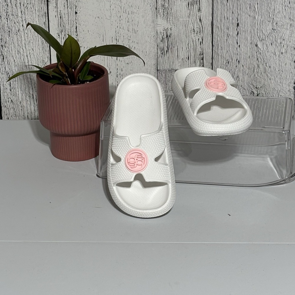 Bebé Girls White  Slide Sandal Bebe Logo In pink Size 1 ‎ Pool , Beach , Casual